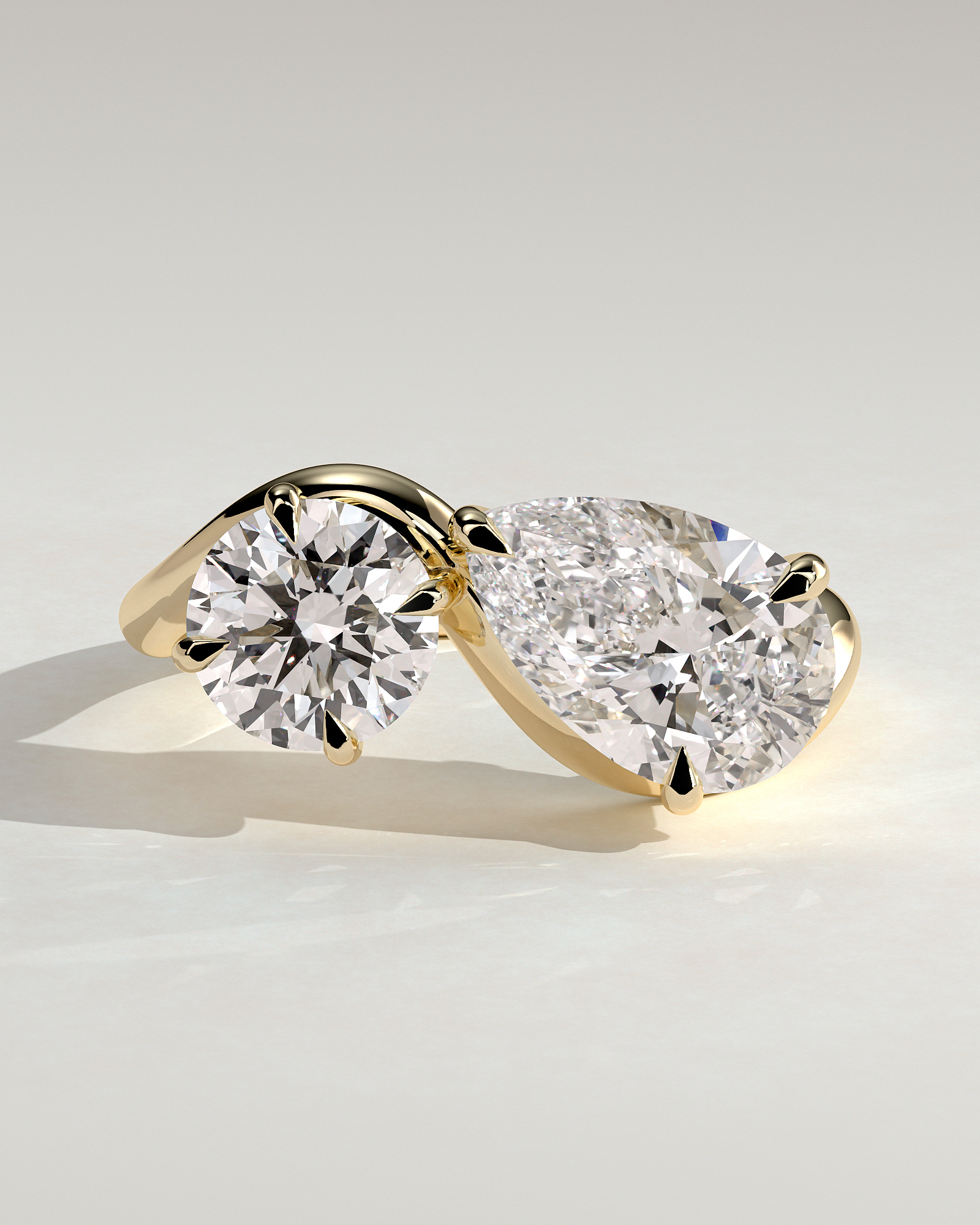 Damla ve Yuvarlak Pırlanta Yüzük