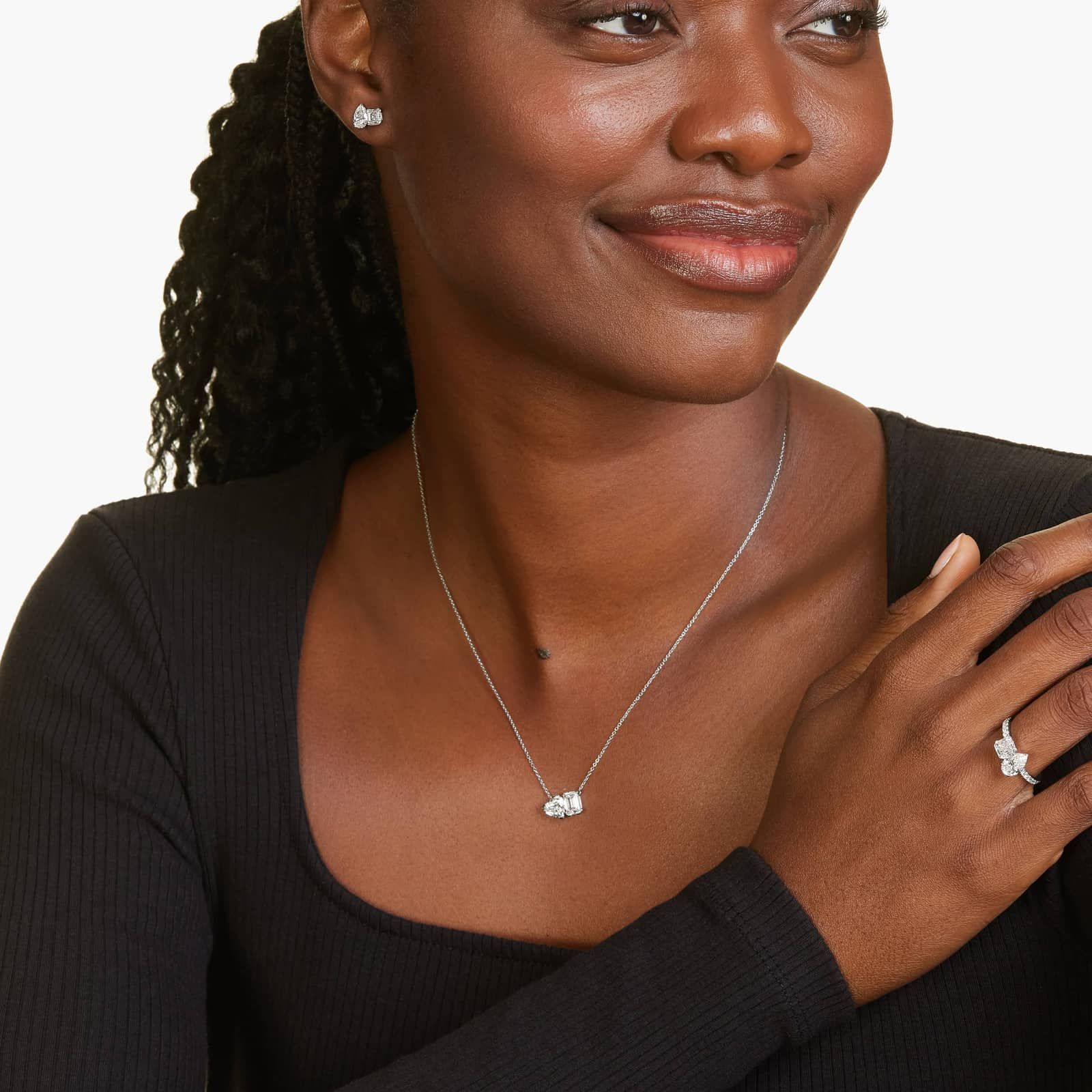 Pırlanta Kalp-Emerald Kolye